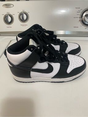 Nike High-Top Sneakers in Black and White